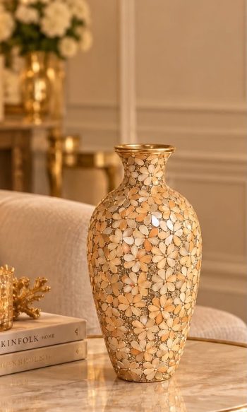 Alternative view of Luxe vaas London